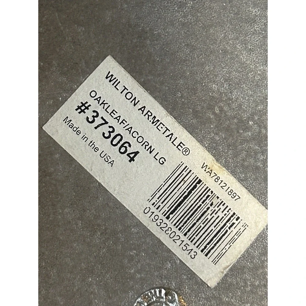 Wilton Armetale Oval Serving Platter – Acorn & Oak Leaf Design (Made In The USA)